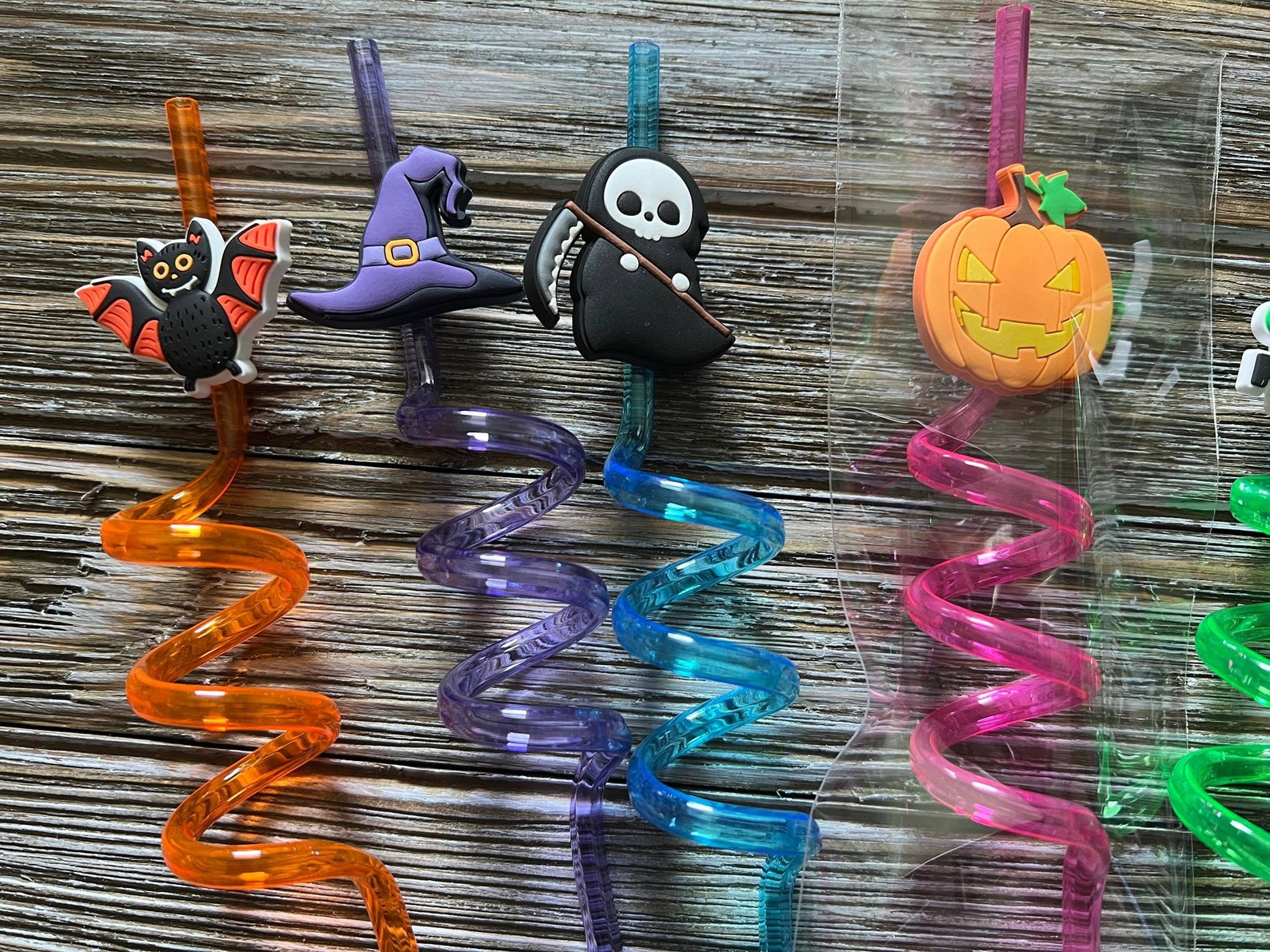 Dynamic Fun Halloween Party Favors Capture for Mobile Dynamic Fun Halloween Party Favors Capture for Mobile