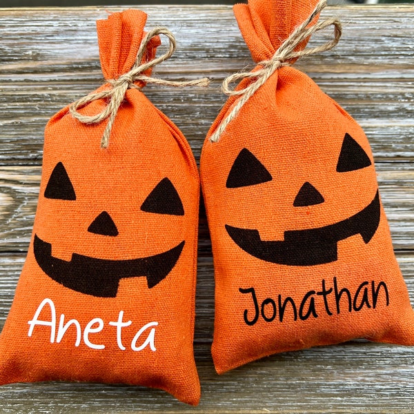 Personalized Halloween Gift Bags, Kids Gift , Halloween Party Favors, Halloween Treat Bags , Pumpkin Goodie Bags, Halloween Sacks,