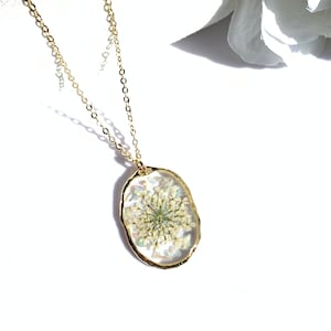 Queen Anne&#39;s Lace Necklace: Crushed Pearl, Dried Flower Jewelry