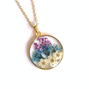 Real flower necklace / Dried flower jewelry / Forget me not necklace/ Gold pressed flower necklace