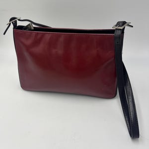 Vintage Handbag by Vaneli in High Quality, Brick Leather with a Black Shoulder Strap. 1990’s Y2K Era.
