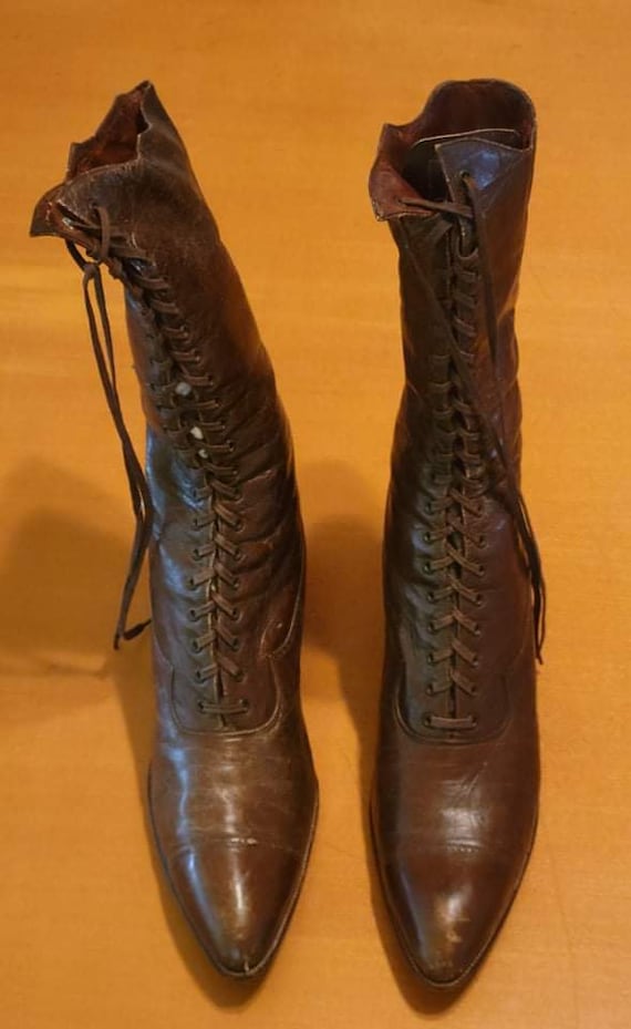 Awesome Old Victorian W.L. Douglas Lace Up Ladies 