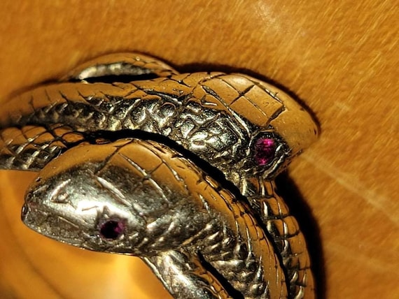 Stunning Double Snake Ring - image 2