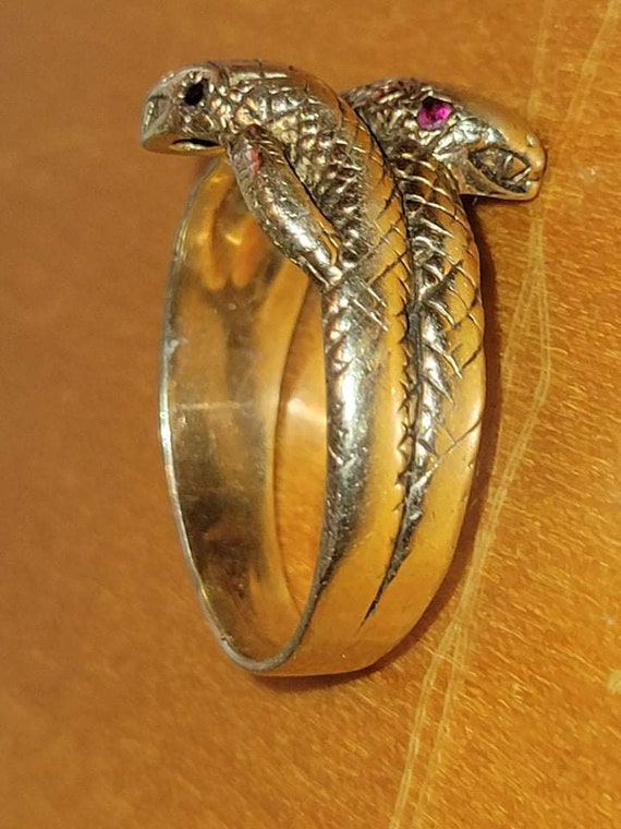 Stunning Double Snake Ring - image 4