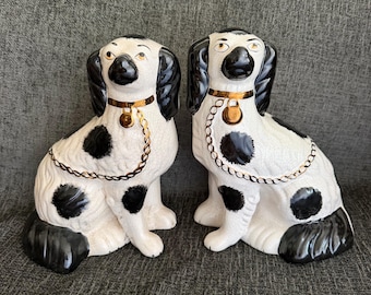 Vintage Staffordshire Dogs Pair Black & White - 1950s Large Cavalier Spaniel Figurines - Made in England Traditional Mantel Decor