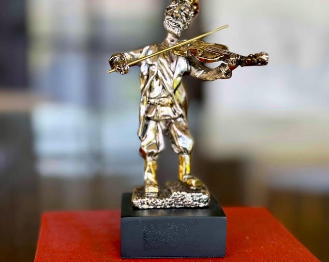 1955 H. Karshi Fiddler on the Roof Figurine Israeli Judaica Silver Gold Violinist