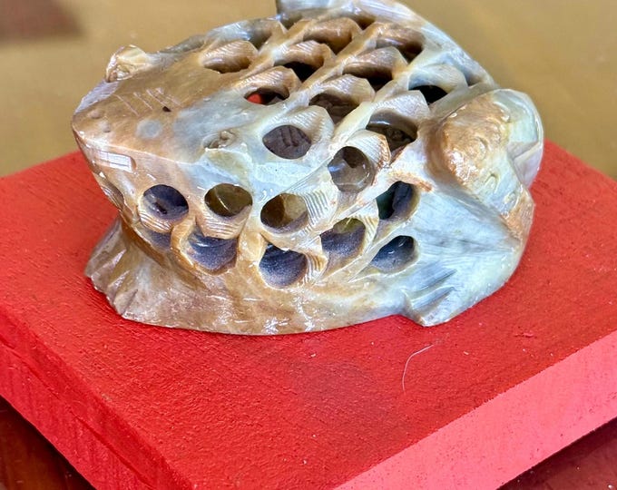 Vintage Hand Carved Stone Fertility Frog Inside Frog Figure/Paperweight  Art