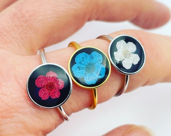 Hand-made real narcissus flower adjustable ring (circle)