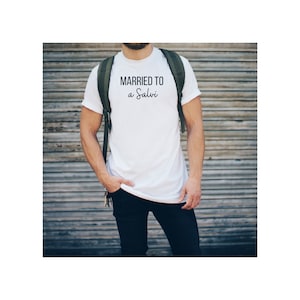 Verheiratet mit einem Salvi | Salvadorianische | Salvadorianische | Salvadorianische | El Salvador | Minimal | Tshirt | Hochzeit | Lokale | Shirt | Geburtstag | Geschenkidee