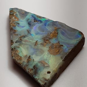 Rub de ópalo Boulder de 49 ct