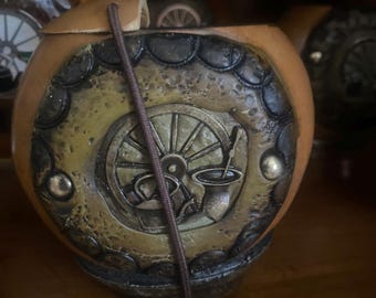 Uruguayan Gourd Container for Yerba Mate – Traditional Drinkware