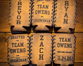 Enfriador de latas de fútbol de cuero, portavasos de estilo vintage, funda para cerveza para el día del partido