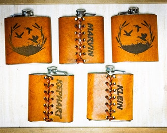 Personalized Leather Flask for Men: Handmade Groomsmen Gift
