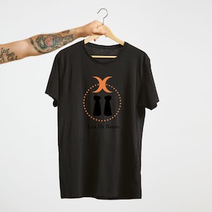 Lua De Barro Black On Black Velvet Portuguese Logo Tee