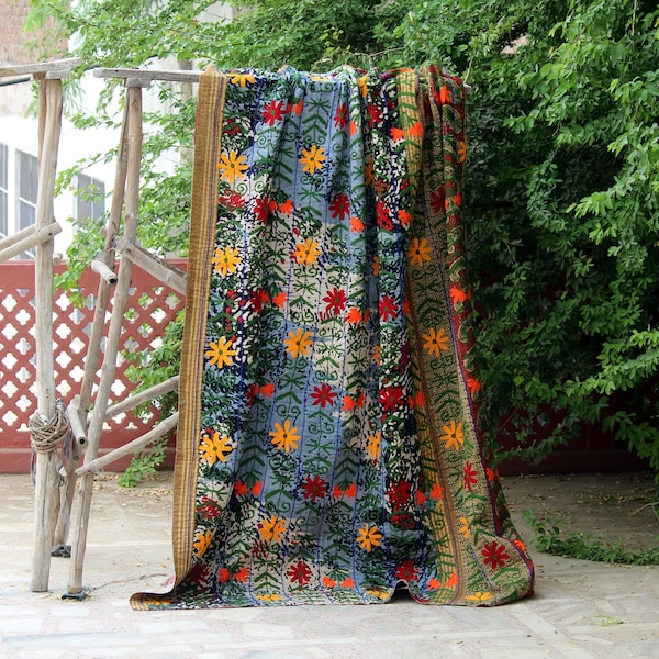 Vintage Kantha Suzani For Decor Your Home , Rare Quilt, Kantha Bed spread, Indian Handmade, Silk Threads