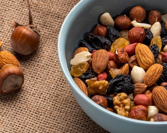 Mixed Berries, Nuts and Seeds- Super Trail Mix 20 + Varieties of Dry Fruits, Nuts and berries