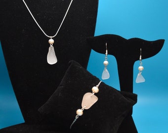 Clear Sea Glass and Pearl Jewelry Set