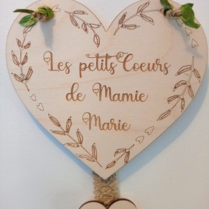 Pancarte Mamie petits coeurs plaque d'arbre généalogique personnalisé, signe de nom de famille, fête des grand-mères, cadeau mamie image 2