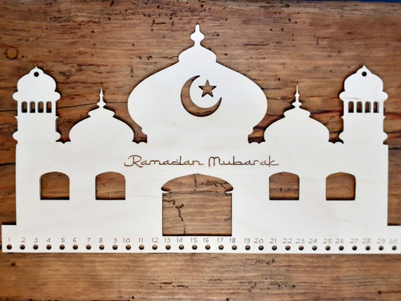 Calendrier Ramadan bois à personnaliser avec sac doré, décoration