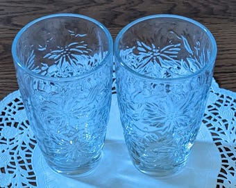 Princess House Crystal Fantasia Poinsettia 12 OZ Tumblers/Sold individually.