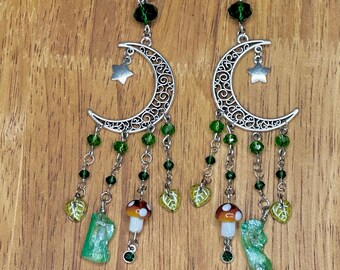Cottagecore moon earrings, crescent moon earrings, fairycore earrings, celestial dangle earrings, woodland fairy earrings, moon earrings