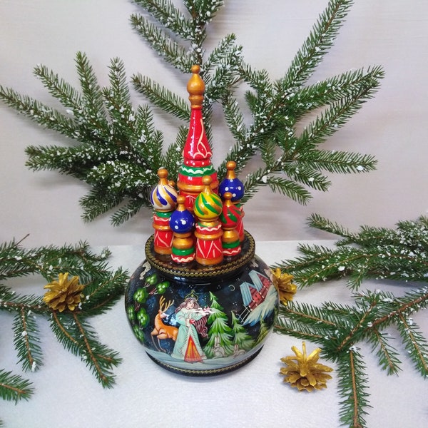 Christmas music box 6.6 inches