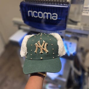Yankees Fur Hat - Etsy display picture 1