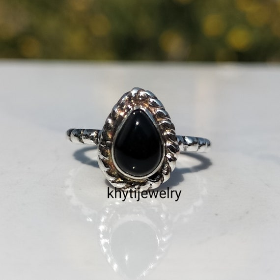 Black onyx band ring womens deals