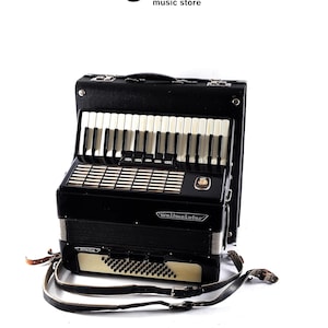 German Made Top Quality Accordion Weltmeister Stella 60 bass,8 sw.+Original Case&Shoulder Straps - Golden Era - Excellent Condition - Video