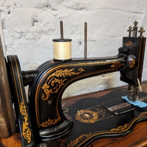 Singer 12K Antique Fiddle Base Sewing Machine image 2