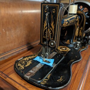 Singer 12K Antique Fiddle Base Sewing Machine image 8