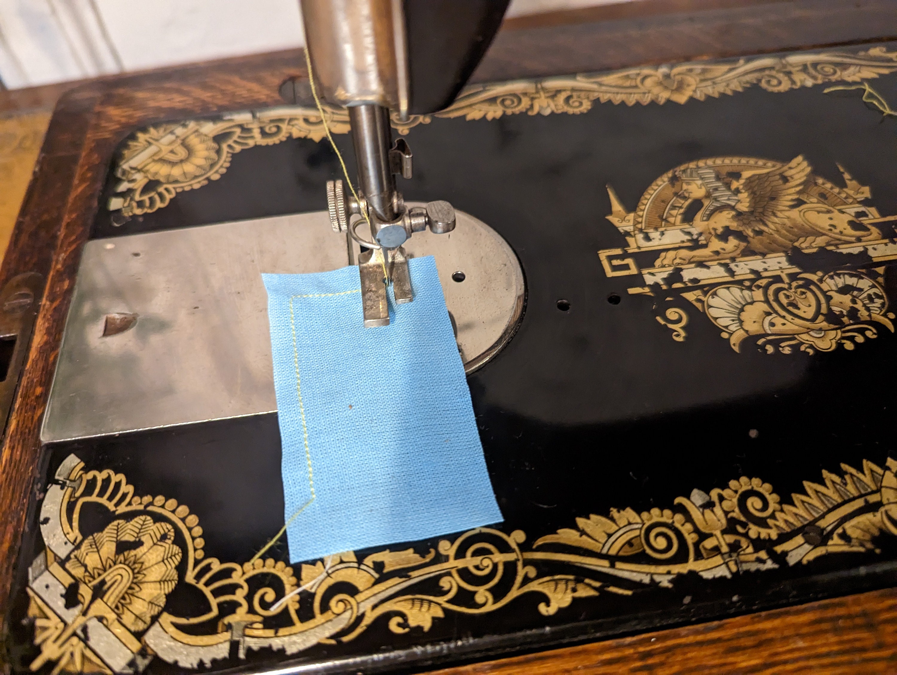 Singer 15K Hand Crank Sewing Machine Egyptian Decals Etsy