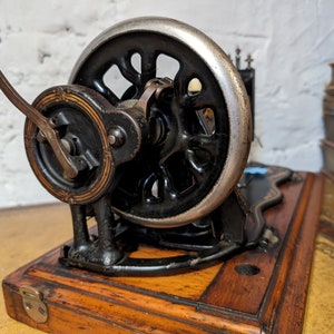 Singer 12K Antique Fiddle Base Sewing Machine image 4