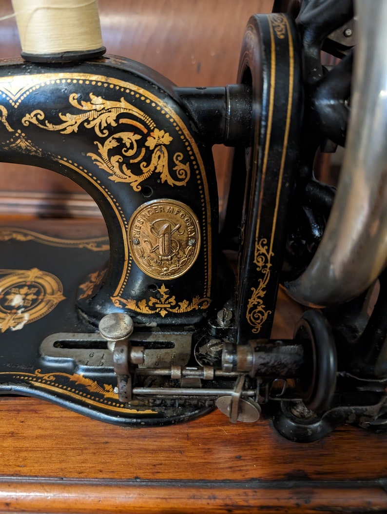 Singer 12K Antique Fiddle Base Sewing Machine image 7