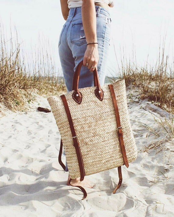 Beach Backpack Straw Picnic Basket With a Leather Fruit Basket