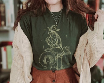 Frog Shirt Goblincore Clothing Dark Academia Shirt Goblincore Clothes Cottage Core Shirt  Whimsigoth Clothing Forestcore Frog Wizard Shirt