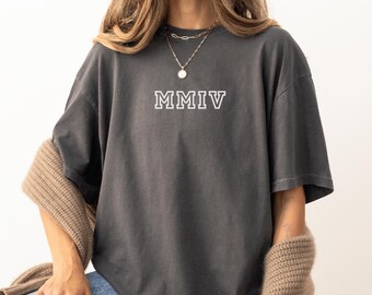 Chemise confort couleurs 2004 Chemise MMIV 21e anniversaire pour elle 21e cadeau d'anniversaire 21e cadeau d'anniversaire pour son anniversaire Garçon 21e chemise 21e anniversaire