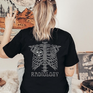 Koszulka rentgenowska Koszulka radiologiczna Koszulki rentgenowskie Koszulka technika rentgenowskiego Zabawna koszulka RadTech Koszulka technika rentgenowskiego Koszulka technika rad radiologa