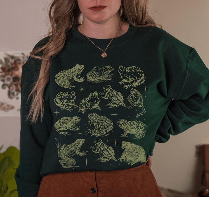 Frog Sweatshirt Frog Sweater Whimsigoth Clothing Cottage Core Sweatshirt Goblincore Sweater Man I Love Frogs Dark Academia Sweatshirt Dark Forest Green