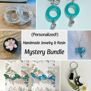 Mystery Bundle - Handgefertigter Schmuck, Schlüsselanhänger und Andenken - individuell an Ihre Vorlieben, Harzartikel, Charms, Schmuck Mystery Box