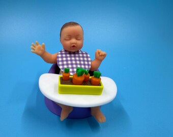 Miniaturowa marchewka Montessori do sortowania dla dzieci w domku dla lalek