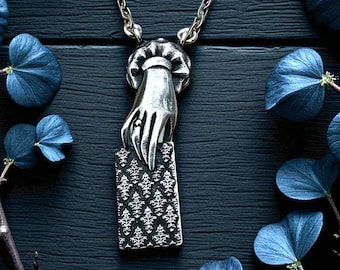 2-sided Sterling Silver Victorian Hand with Star Tarot Card XVII Necklace