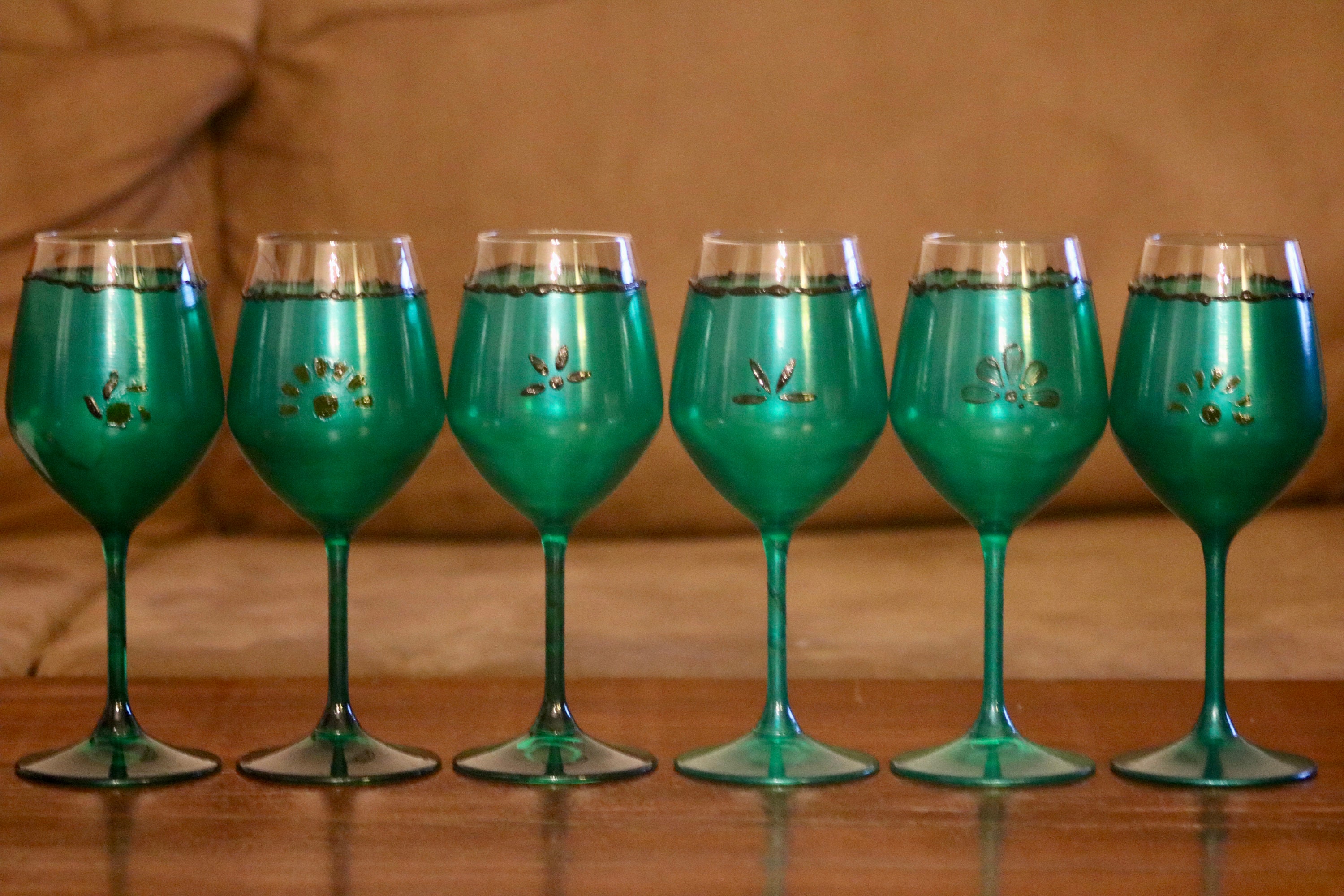 Set de 6 Verres à Vin Peints La Main d'un Beau Vert Oriental