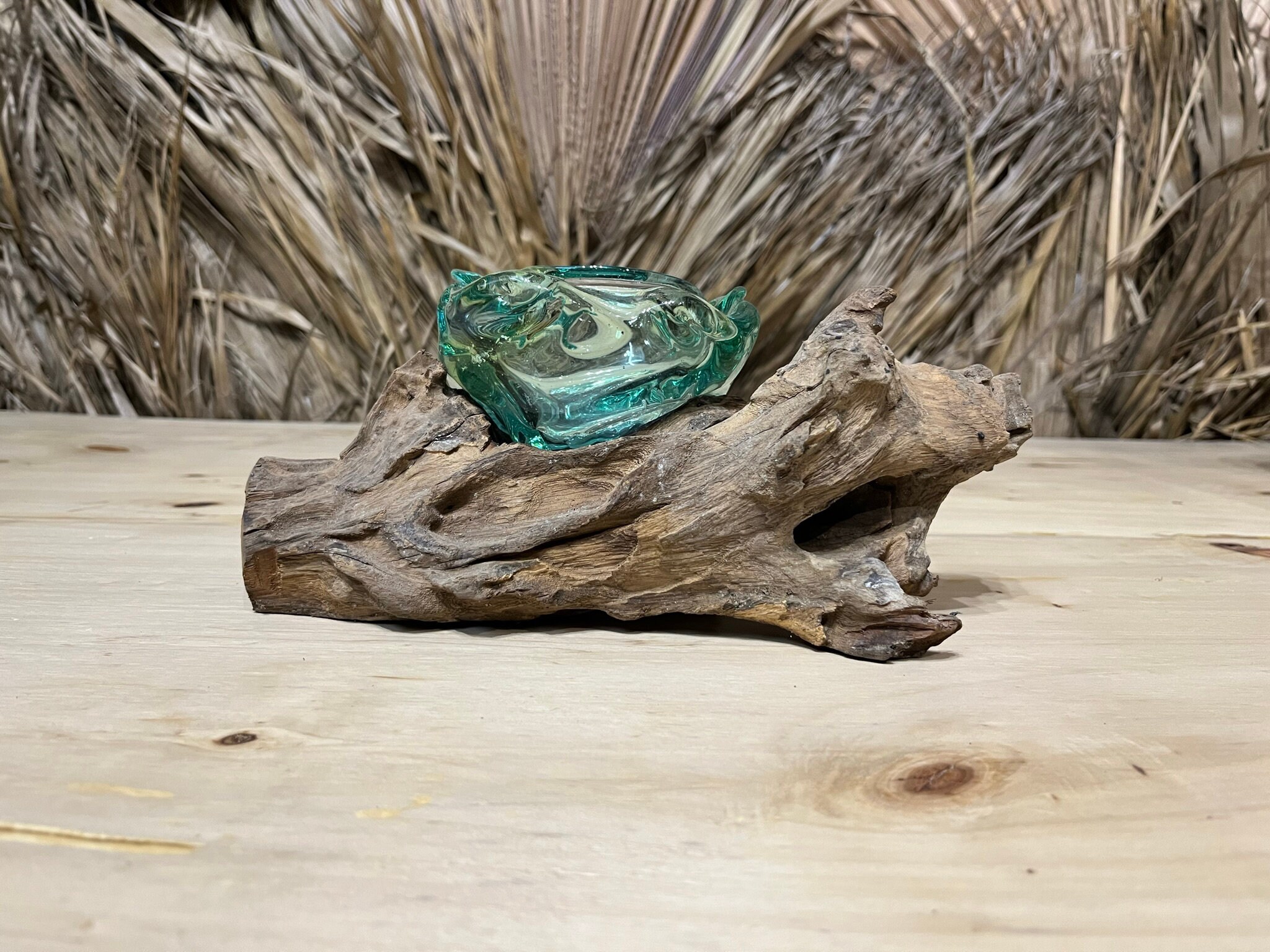 Cendrier en Bois Exotique et Verre Soufflé