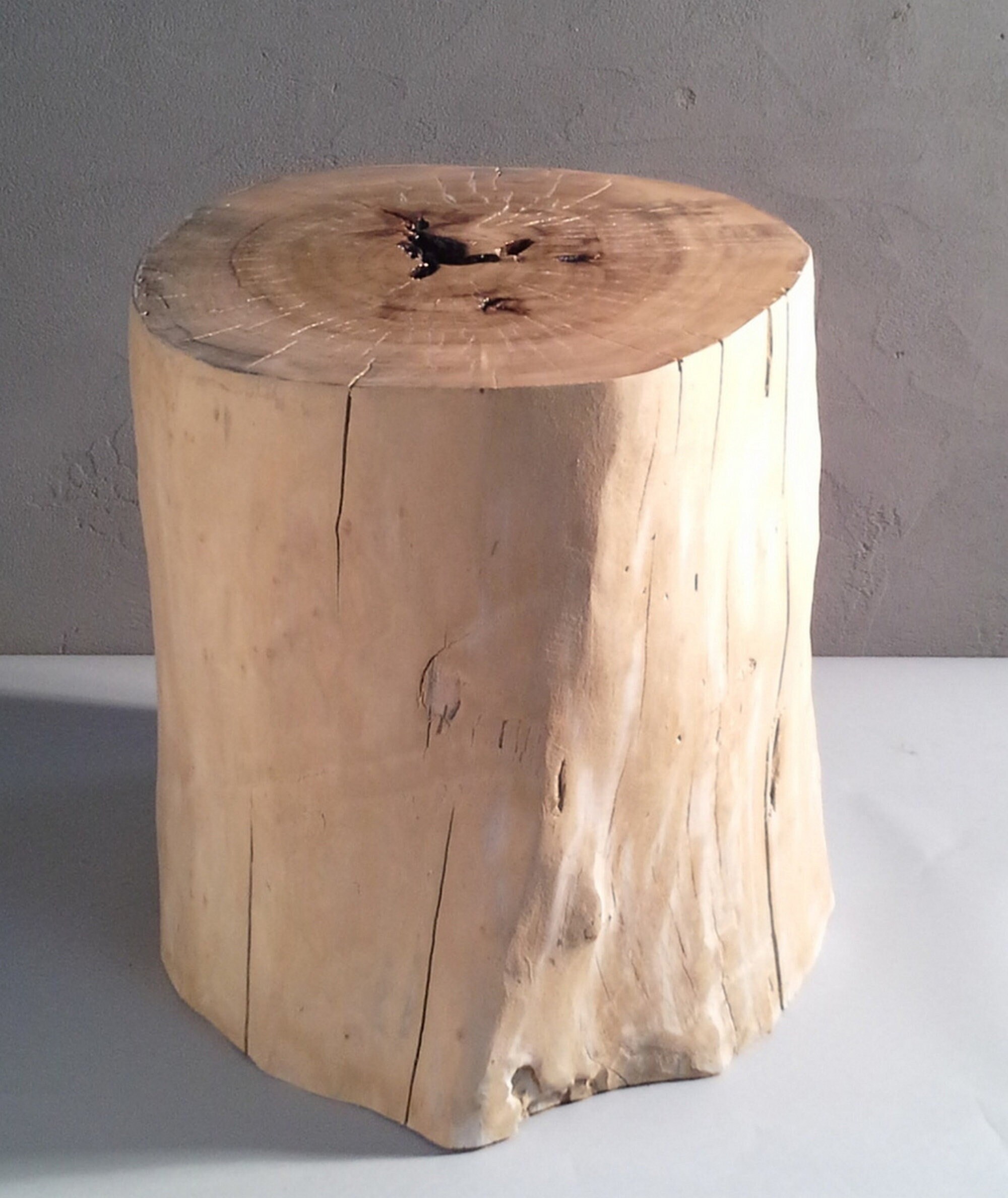 Création de Tabouret en Bois Flotté et Assise Vernis