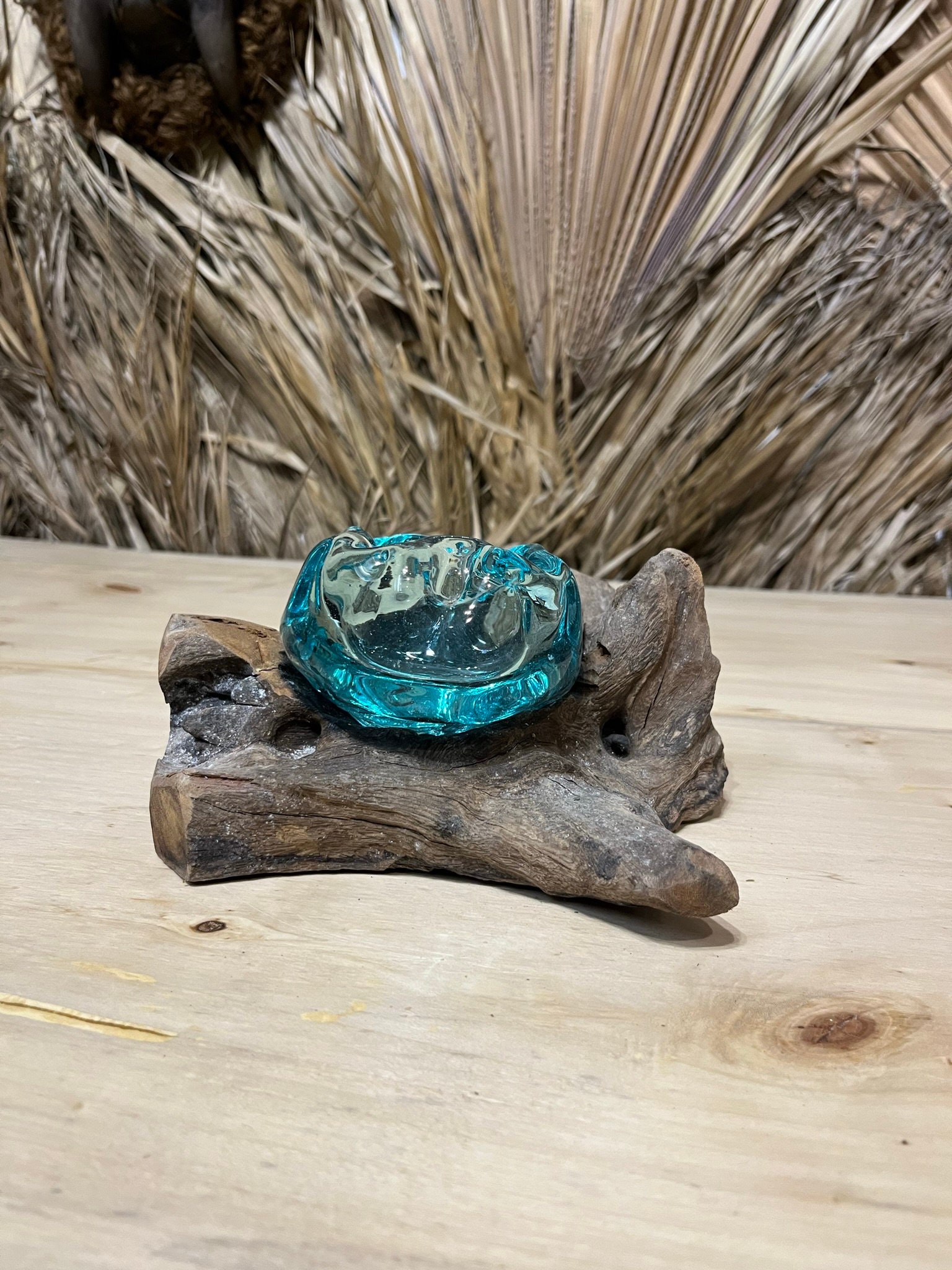 Cendrier en Bois Exotique et Verre Soufflé