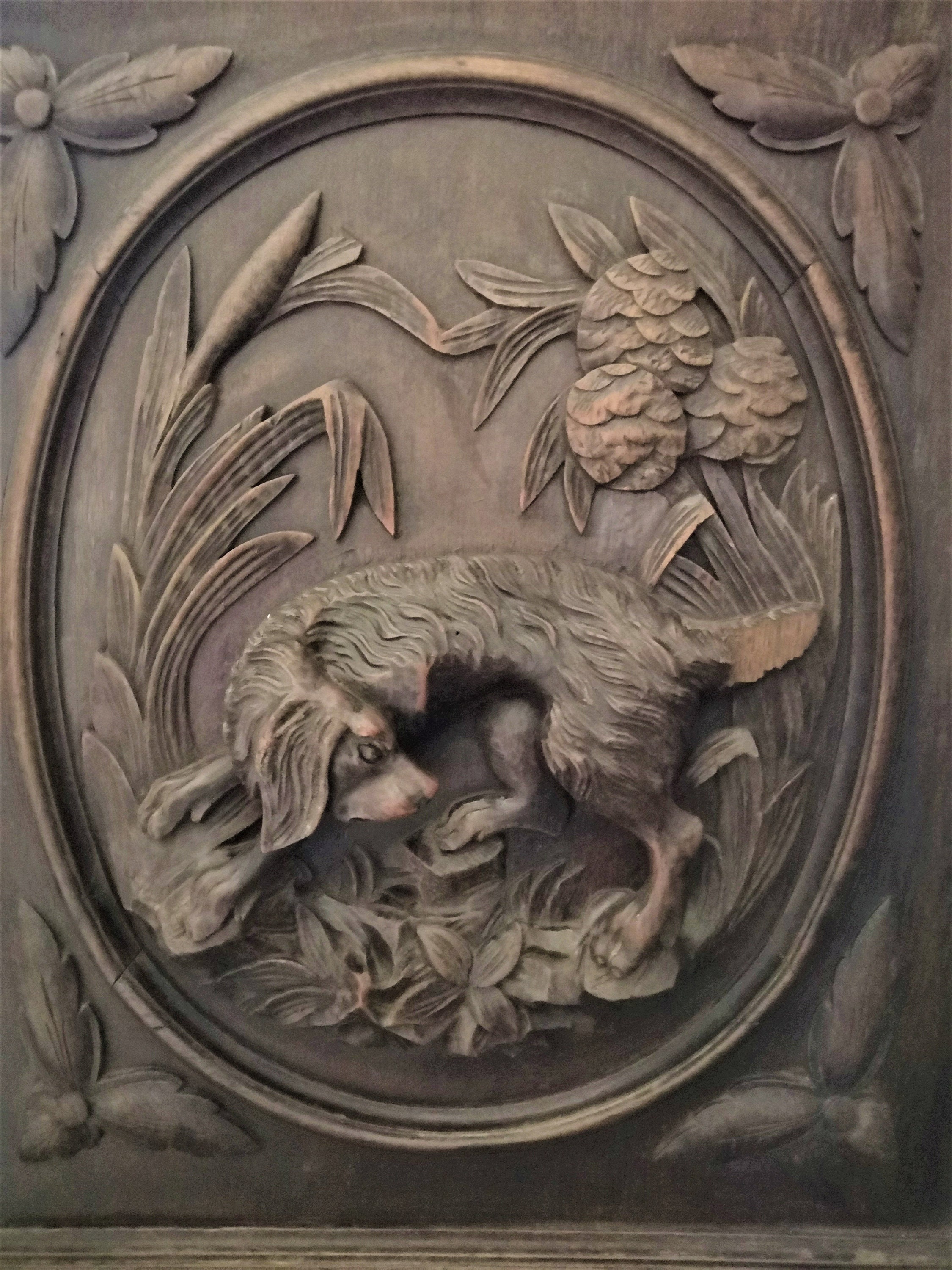 Antique Français Foret Noire Bois Sculpté Sculpture de Chien Récupération Architecturale Statue d'ép