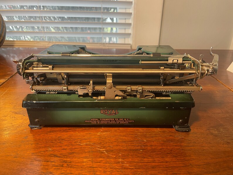 1920's Green Royal Typewriter Etsy