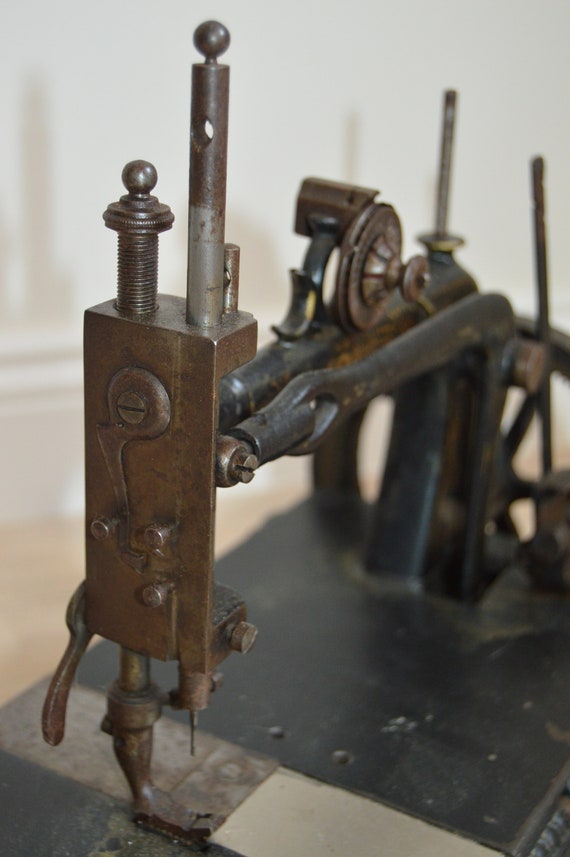 Vintage Kayser Sewing Machine, Rare Sewing Machine, Portable
