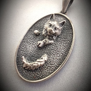 Cat  Silver Pendant with Chain,  Kitty Silver Charm, Gift for Cat Gift, Cute Cat Charm, Pet Mommy  Gift